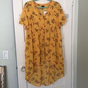 Torrid high/low shirt
